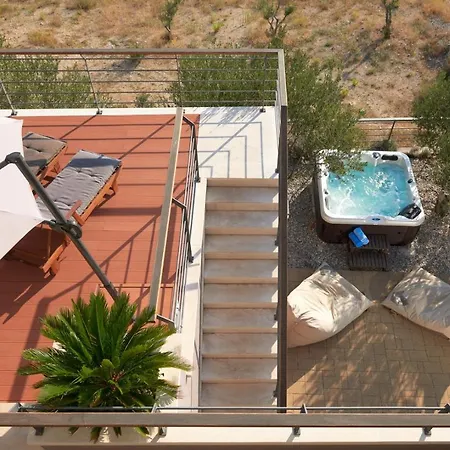 빌라 View A Luxury In Makarska, Heated Private Pool, Jacuzzi, Gym *