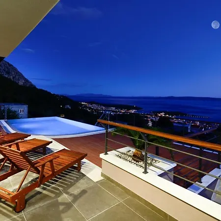 View A Luxury In Makarska, Heated Private Pool, Jacuzzi, Gym 빌라 마카르스카