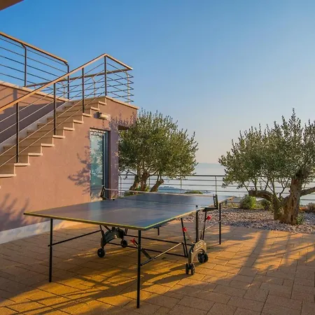 빌라 View A Luxury In Makarska, Heated Private Pool, Jacuzzi, Gym