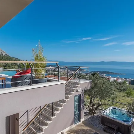빌라 View A Luxury In Makarska, Heated Private Pool, Jacuzzi, Gym 마카르스카