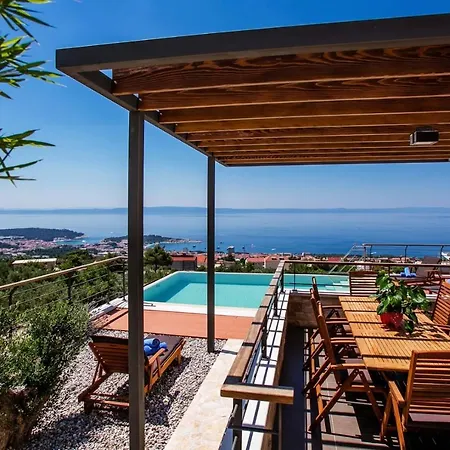 View A Luxury In Makarska, Heated Private Pool, Jacuzzi, Gym 빌라