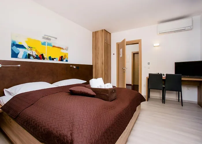 View A Luxury In Makarska, Heated Private Pool, Jacuzzi, Gym Makarska